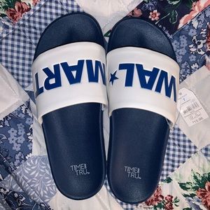 Walmart sandals new with tags size 7